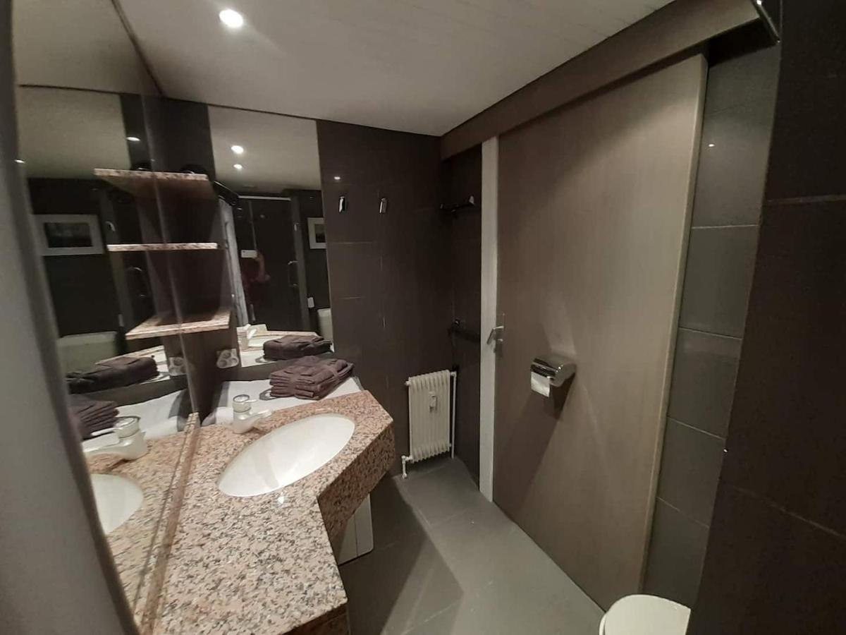 Studio Quartier Calme Centre Ville Vue Mont Blanc Chamonix Exterior photo